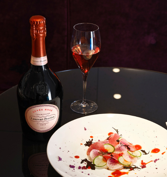 Accord parfait par Denny Imbroisi avec la Cuvée Rosé Laurent-Perrier - Champmarket