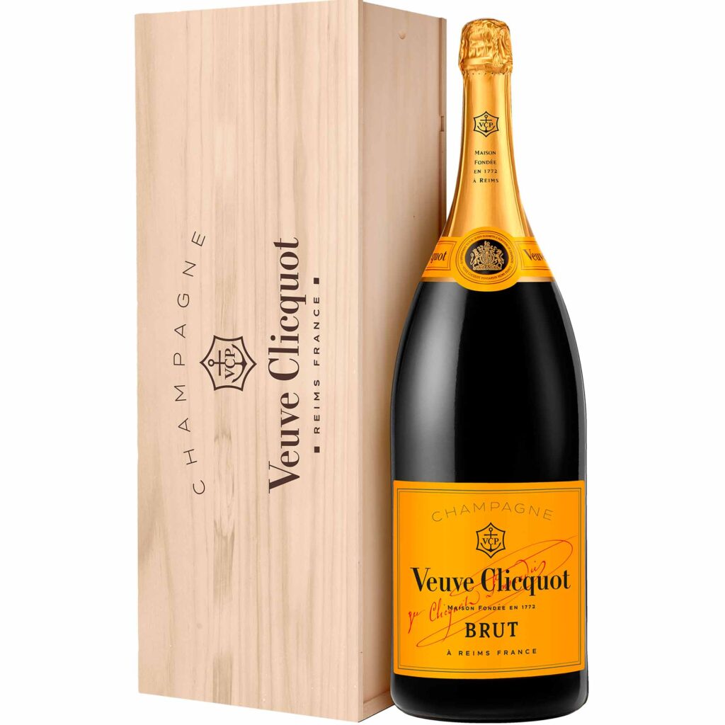 Champagne Veuve Clicquot Brut Carte Jaune Salmanazar Caisse Bois - Champmarket