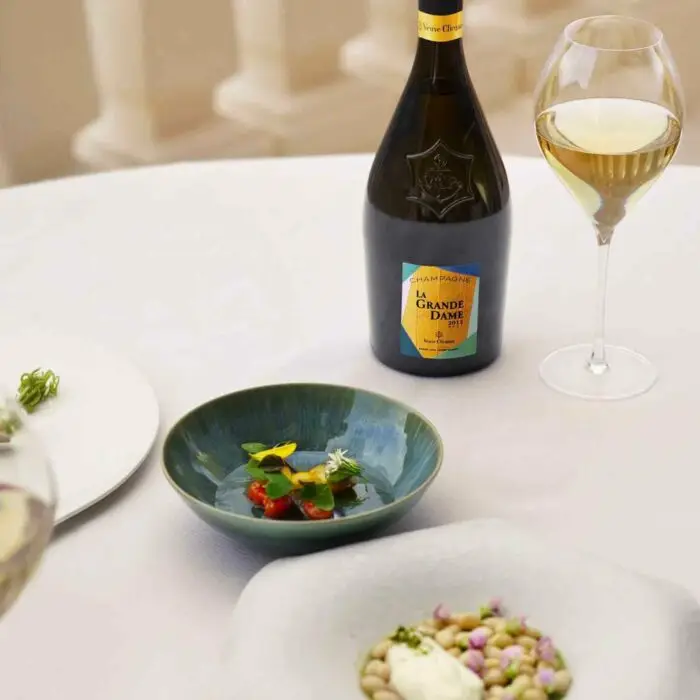 La Grande Dame 2015 Veuve Clicquot Édition Limitée par Paola Paronetto - Champmarket