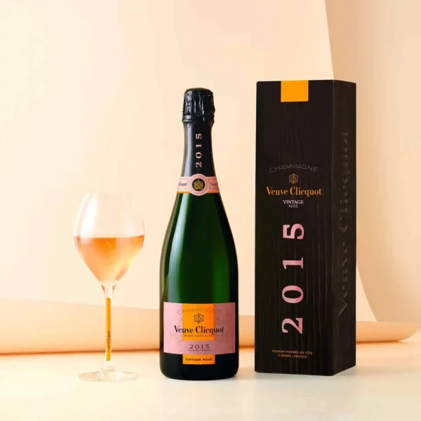 Veuve Clicquot Vintage Rosé 2015 Bottle with case - Champmarket