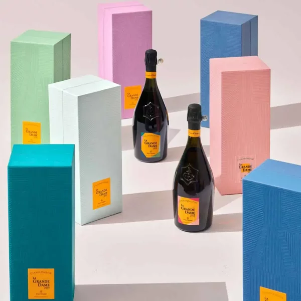 Veuve Clicquot La Grande Dame 2015 Limited Edition by Paola Veuve Clicquot La Grande Dame 2015 Limited Edition by Paola