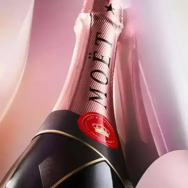 Order Moët & Chandon Brut Rosé in gift box | Order Champagne