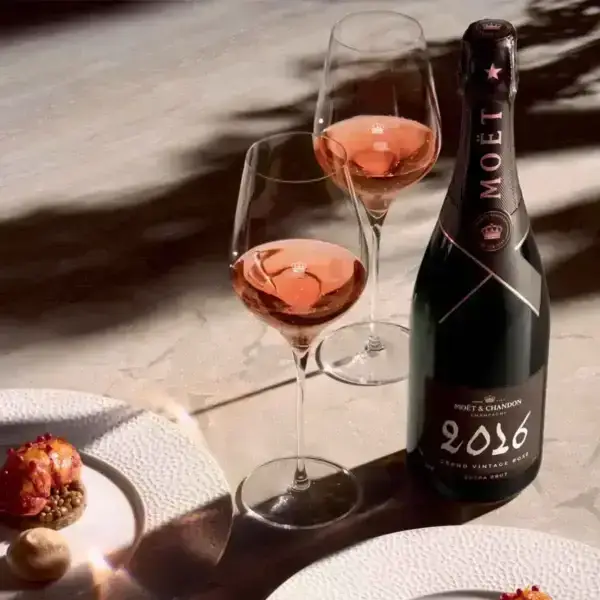 Moët & Chandon Grand Vintage Rosé 2016 Bottle with Box - Champmarket